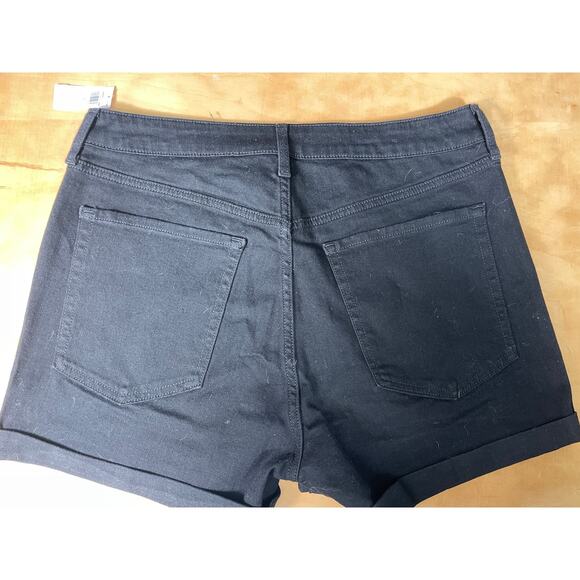3 Pairs of Old Navy, High Rise Wow Shorts, Two Black one Pink size 12 - Picture 7 of 9